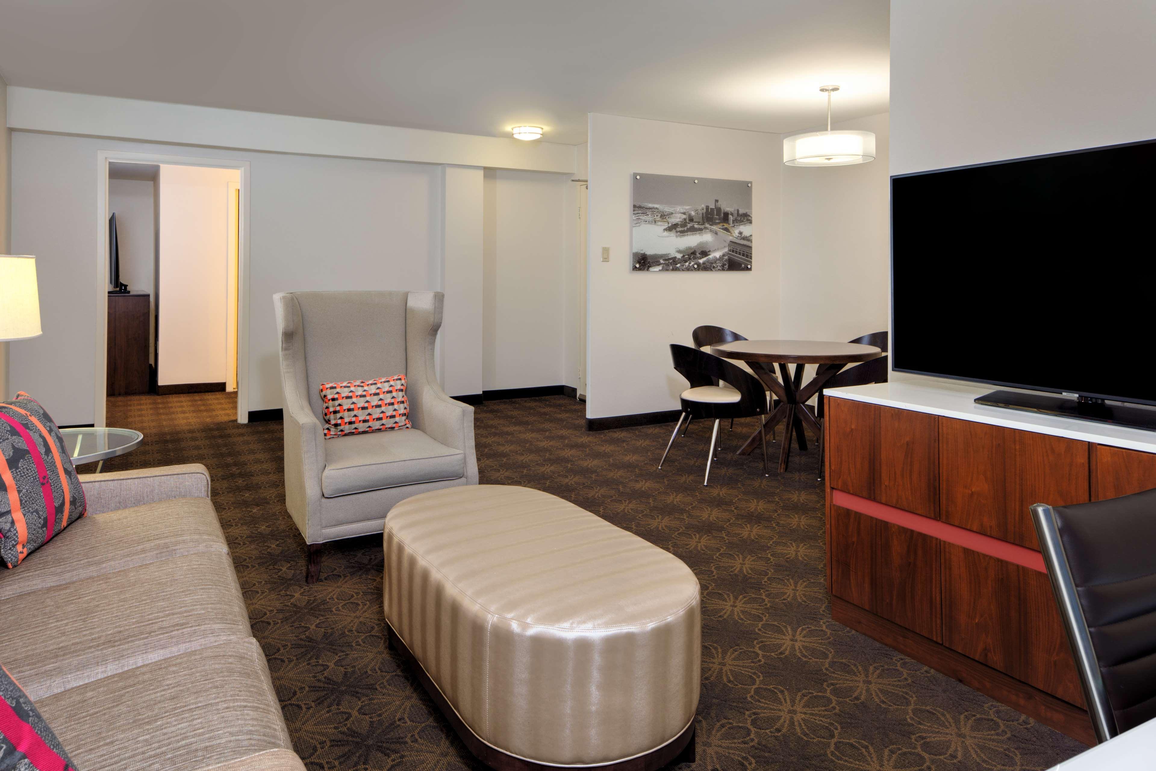 Doubletree By Hilton Hotel & Suites Pittsburgh Downtown Exteriér fotografie