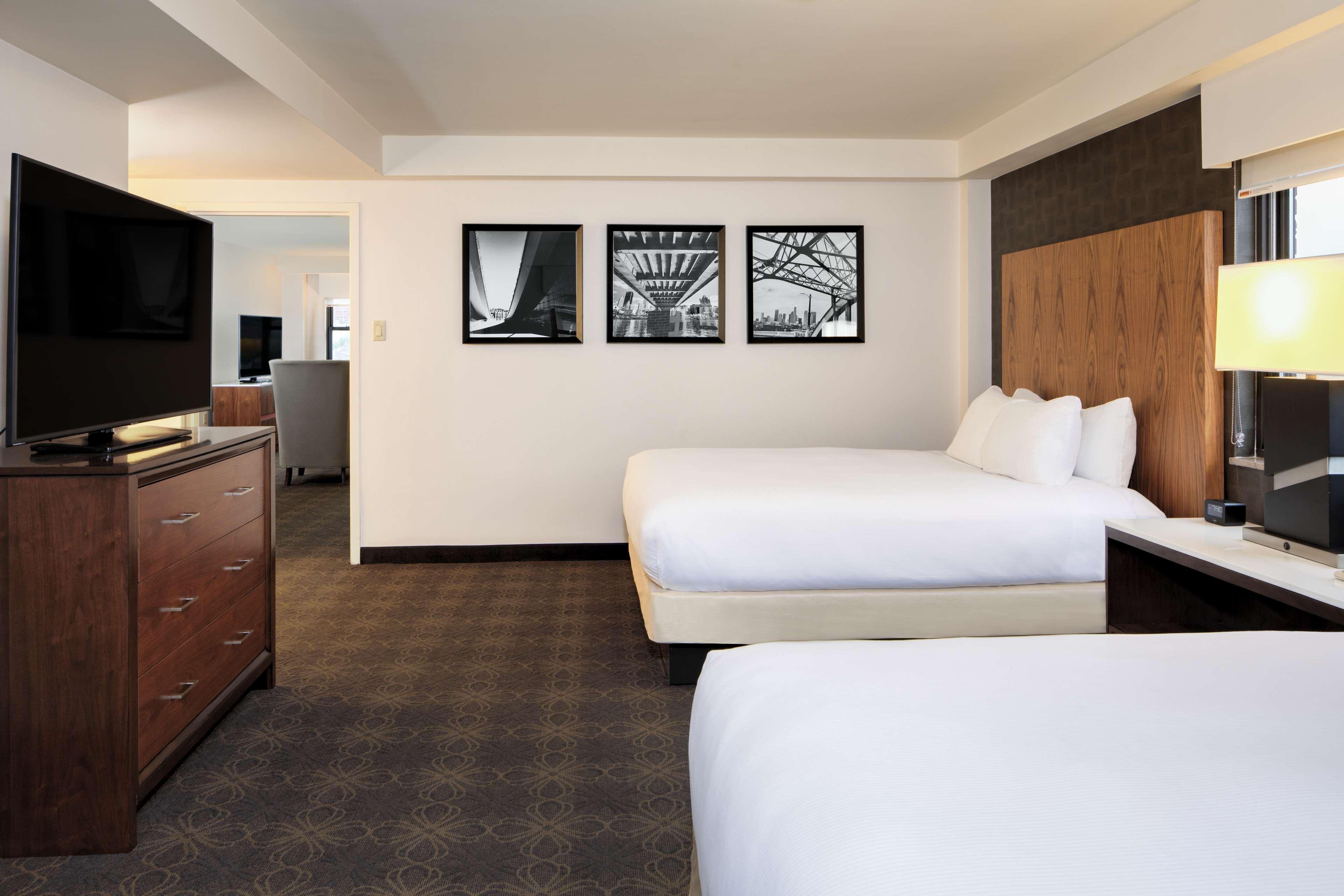 Doubletree By Hilton Hotel & Suites Pittsburgh Downtown Exteriér fotografie