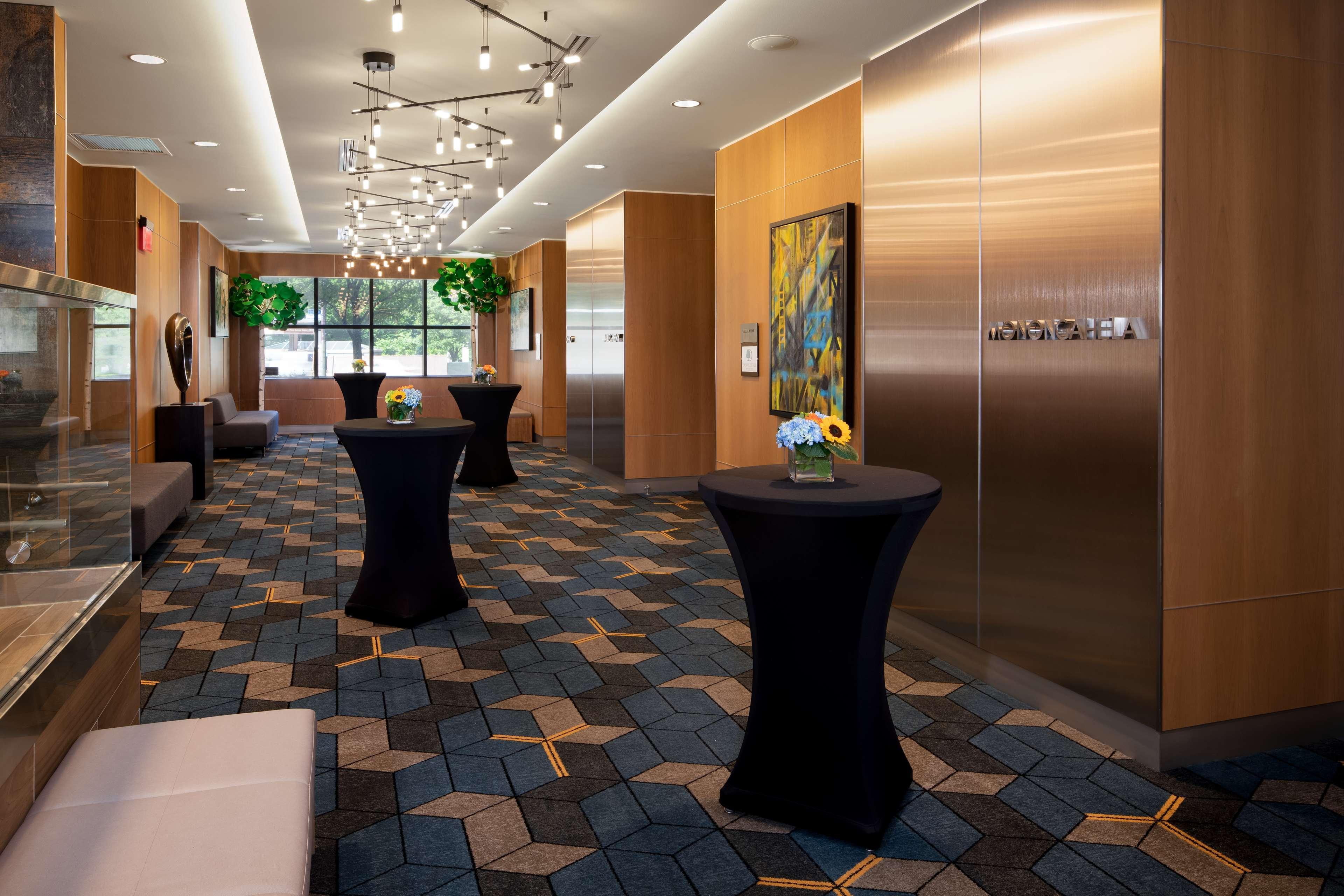 Doubletree By Hilton Hotel & Suites Pittsburgh Downtown Exteriér fotografie